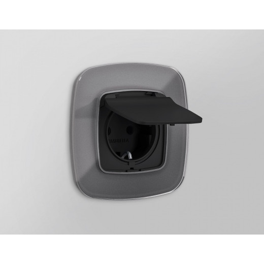 Накладка для розетки влагозащищенной с заземлением и со шторками с крышкой Ambrella Volt Quant OP8080