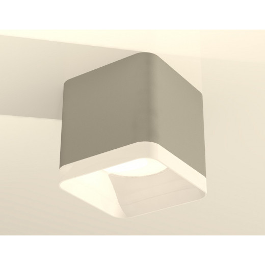 Накладной светильник Ambrella Light XS XS7807010