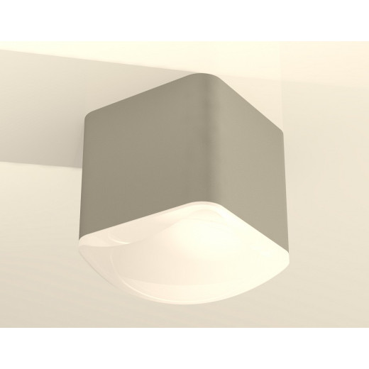 Накладной светильник Ambrella Light XS XS7807011