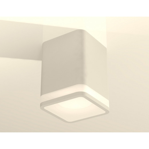 Накладной светильник Ambrella Light XS XS7812020