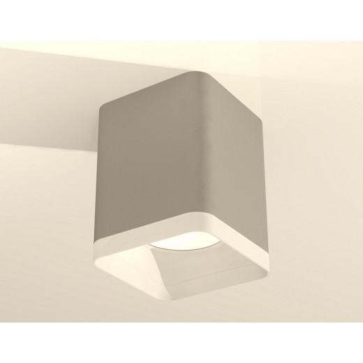 Накладной светильник Ambrella Light XS XS7814010