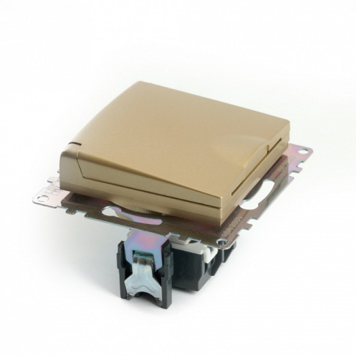 Розетка с заземлением и со шторками, без рамки с крышкой Stekker Катрин 49222