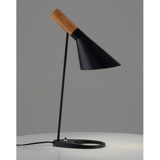 Настольная лампа офисная Moderli Turin V11333-1T