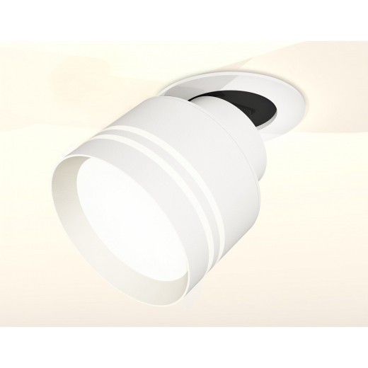 Встраиваемый светильник на штанге Ambrella Light XM XM8101526