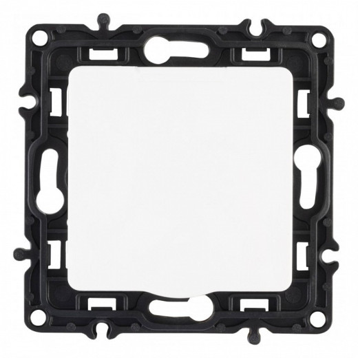 Розетка влагозащищенная с заземлением и со шторкой с крышкой Arte Milano am-217 217.41-1.white