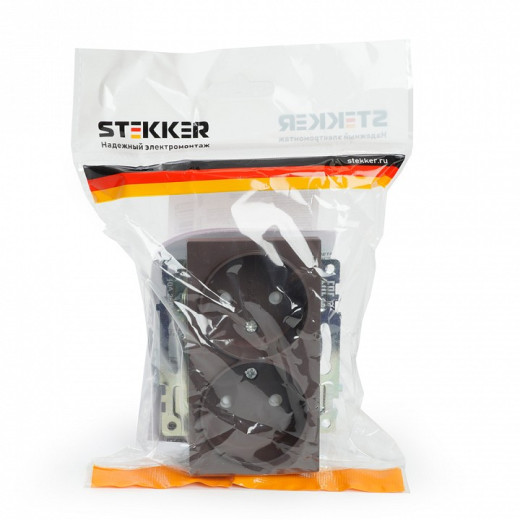 Розетка с заземлением и со шторками Stekker Катрин 49026