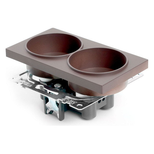 Розетка с заземлением и со шторками Stekker Катрин 49026