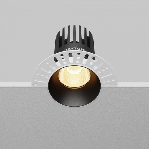 Встраиваемый светильник Maytoni Dip DL121-15W-2.7K-TRS-B