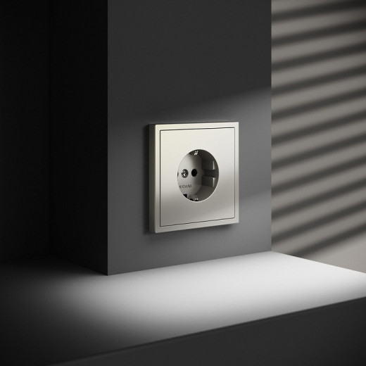 Розетка с заземлением, без рамки Voltum S70 VLS040104