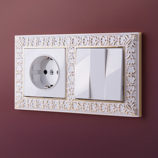 Розетка с заземлением и со шторками, без рамки Werkel белый W1171101