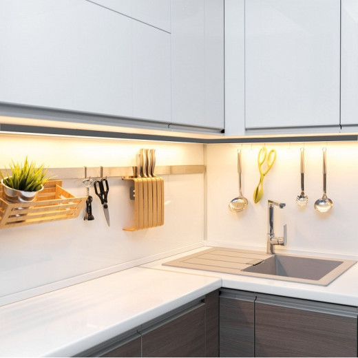 Короб накладной Apeyron Electrics  08-05-ЧБ