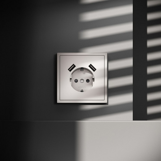 Розетка с заземлением и со шторкой и 2хUSB type A, без рамки Voltum S70 VLS040403