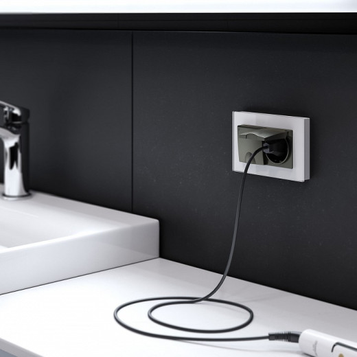 Розетка двойная влагозащищенная с заземлением и со шторками, без рамки с крышкой Werkel черный матовый W1172208