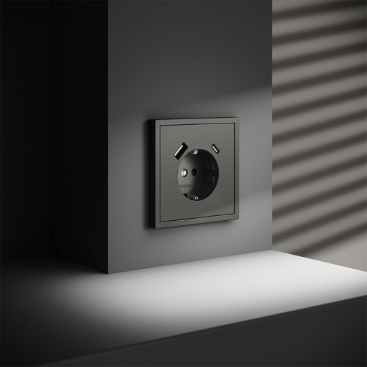 Розетка с заземлением и со шторкой и 2хUSB type A и C, без рамки Voltum S70 VLS040506