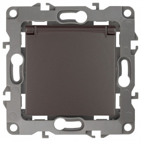 Розетка с заземлением и со шторкой, без рамки с крышкой Эра Эра 12 12-2103-13