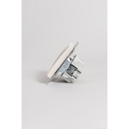 ТВ-розетка проходная без рамки Elbi Eleсtriс Zena Vega 609-010200-272