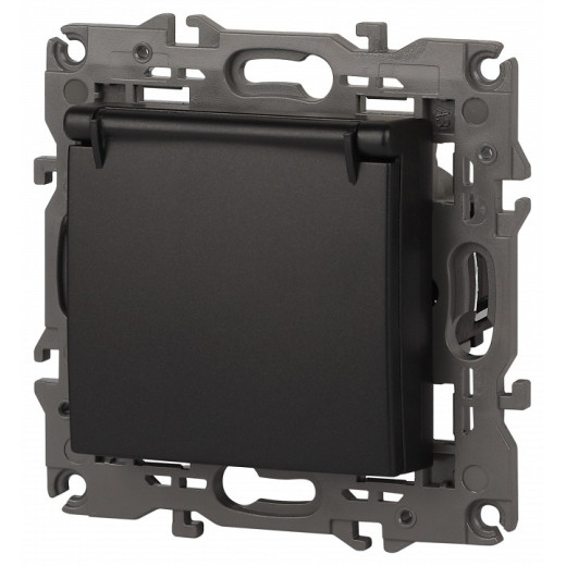 Розетка с заземлением и со шторкой, без рамки с крышкой Эра Эра Elegance 14-2103-05