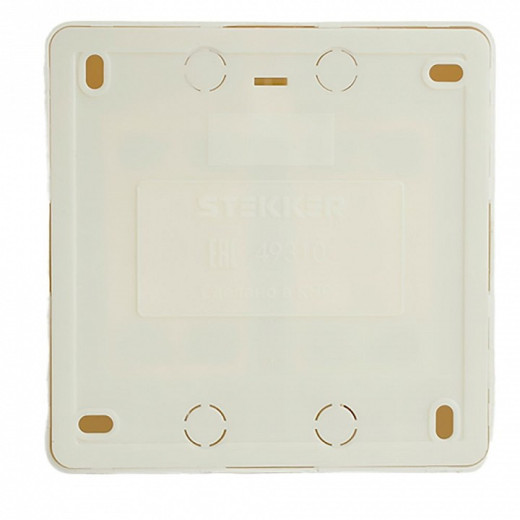 Розетка четверная с заземлением Stekker София 49310