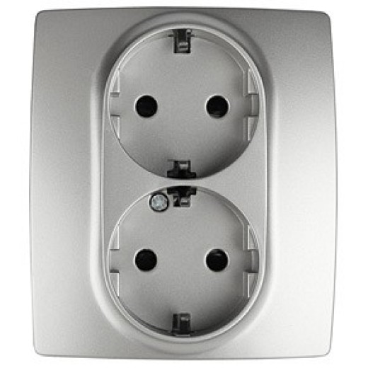 Розетка двойная с заземлением и со шторкой, без рамки Эра Эра 12 12-2104-03