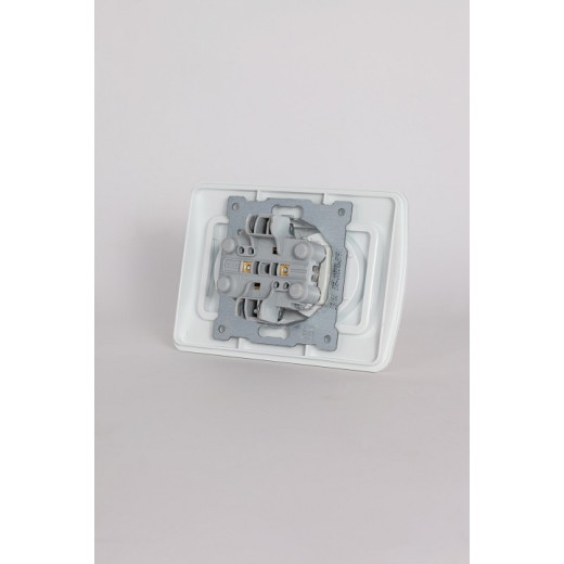 Розетка двойная без заземления и со шторкой Elbi Eleсtriс Jazz 508-010200-918