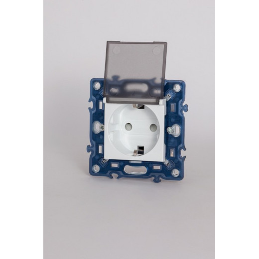 Розетка с заземлением с крышкой, без рамки Elbi Eleсtriс Moda Vox 611-040232-218