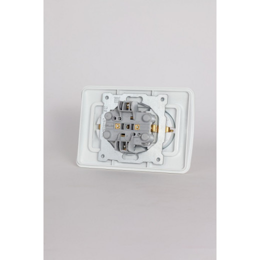 Розетка двойная с заземлением и со шторкой Elbi Eleсtriс Jazz 508-016200-917