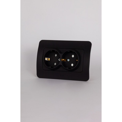 Розетка двойная с заземлением и со шторкой Elbi Eleсtriс Jazz 508-014800-917