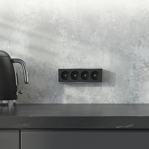 Розетка четверная с заземлением и со шторками Werkel Gallant W5072258