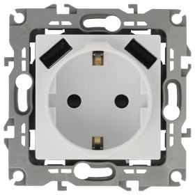 Розетка с заземлением и со шторкой и 2хUSB, без рамки Эра Эра 12 12-4109-01