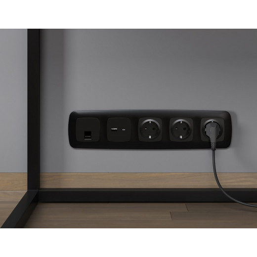 Розетка Ethernet RJ-45 и со шторками, без рамки Ambrella Volt OMEGA MO812005