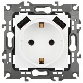 Розетка с заземлением и со шторкой и 2хUSB, без рамки Эра Эра 12 12-4109-01М