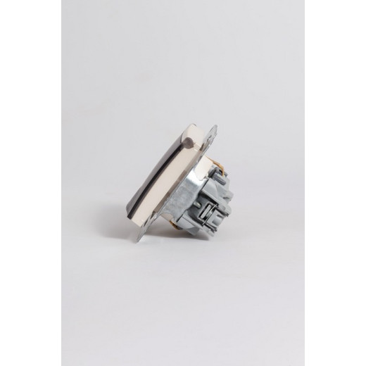 Розетка с заземлением с крышкой, без рамки Elbi Eleсtriс Zena Vega 609-012500-218