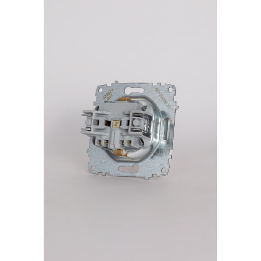 Розетка с заземлением, без рамки Elbi Eleсtriс Jazz 607-016200-217