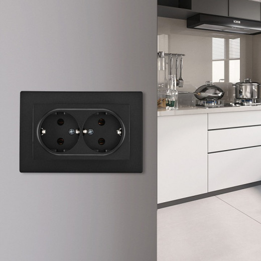 Розетка двойная с заземлением и со шторкой Arte Milano SET06-2 SET06-double-40-2 black