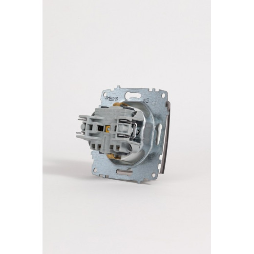 Розетка с заземлением и со шторкой, без рамки с крышкой Elbi Eleсtriс Zena Vega 609-015600-219