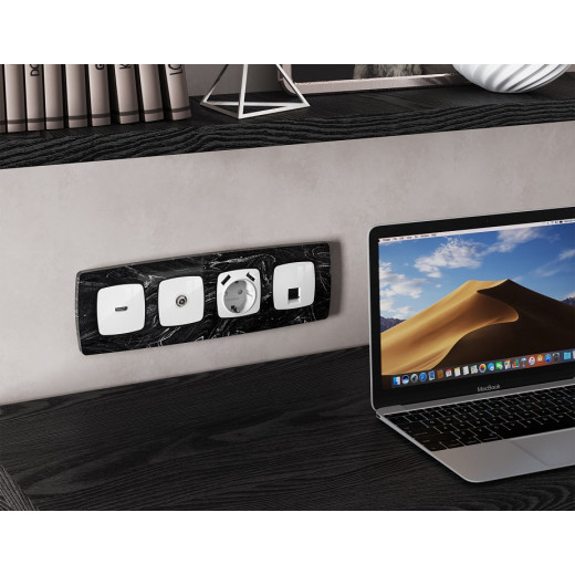 Розетка Ethernet RJ-45 и со шторками, без рамки Ambrella Volt OMEGA MO112005