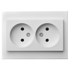 Розетка двойная без заземления LIREGUS EPSILON 28-020