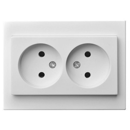 Розетка двойная без заземления LIREGUS EPSILON 28-020