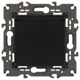 Розетка с заземлением и со шторкой, без рамки с крышкой Эра Эра Elegance 14-2103-05