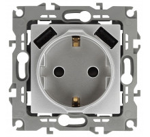 Розетка с заземлением и со шторкой и 2хUSB, без рамки Эра Эра 12 12-4109-03