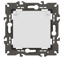 Розетка с заземлением и со шторкой, без рамки с крышкой Эра Эра Elegance 14-2103-01