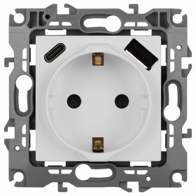 Розетка с заземлением и со шторкой и 2хUSB, без рамки Эра Эра 12 12-4108-01М