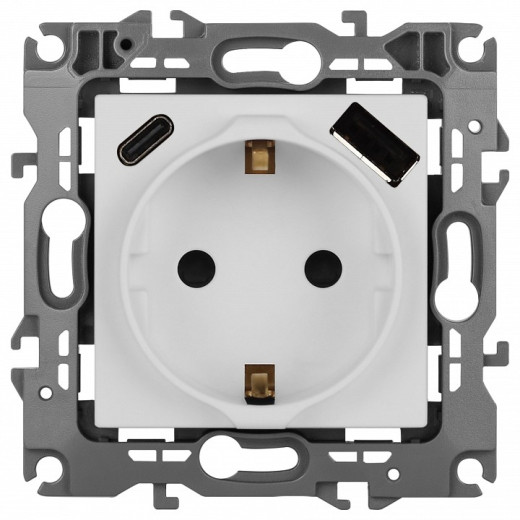 Розетка с заземлением и со шторкой и 2хUSB, без рамки Эра Эра 12 12-4108-01М