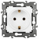Розетка с заземлением и со шторкой, без рамки Эра Эра 12 12-2101-01М