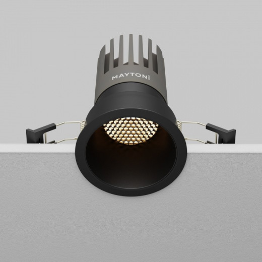 Встраиваемый светильник Maytoni  DL118-15W-3K-B