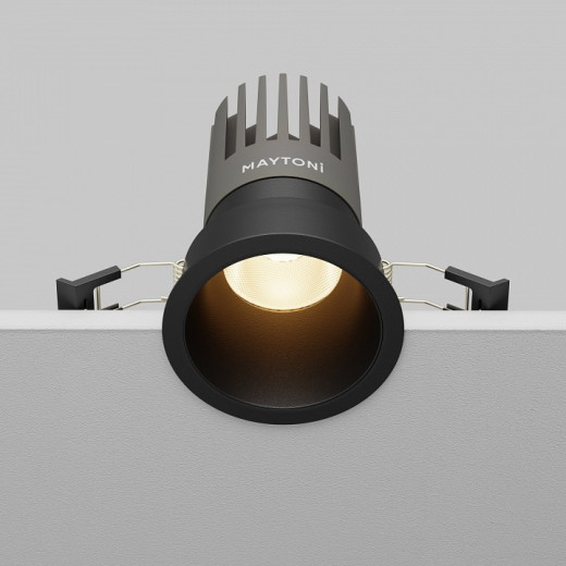 Встраиваемый светильник Maytoni  DL118-15W-3K-B