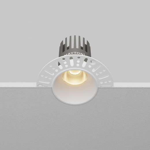 Встраиваемый светильник Maytoni  DL124-10W-3K-TRS-W