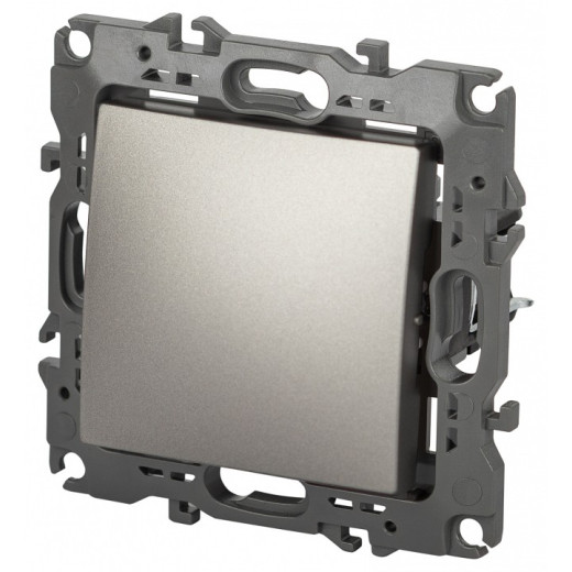 Переключатель перекрестный одноклавишный без рамки Эра Эра 12 12-1108-16