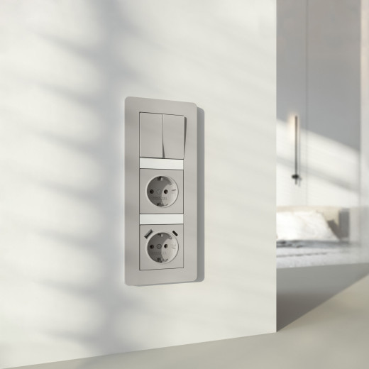 Рамка из поликарбоната на 3 поста Split дымчатый/белый, soft-touch W0033067