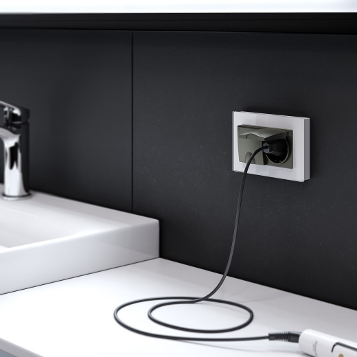 Рамка из стекла для двойной розетки Favorit белый W0081101